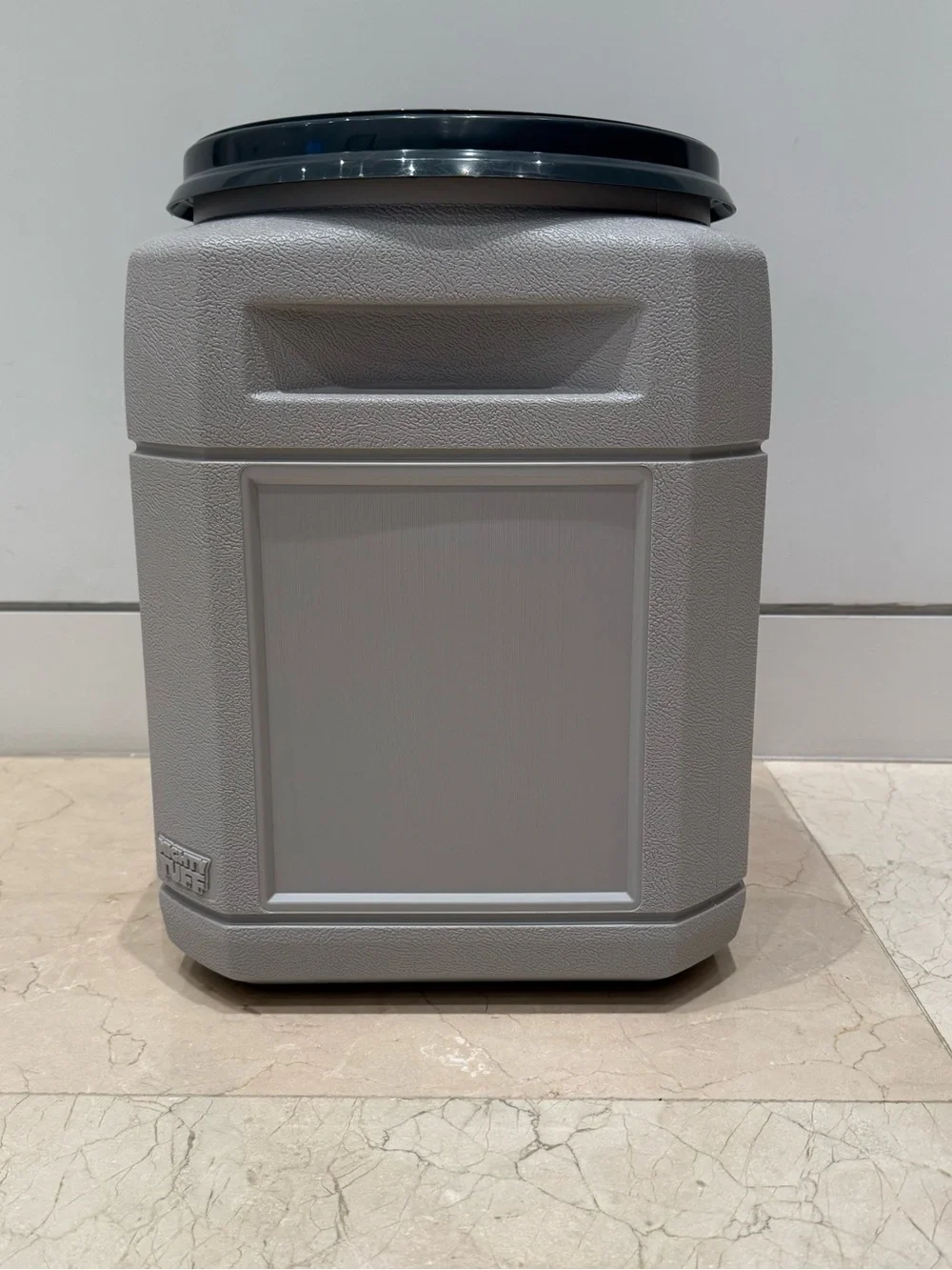 Mighty Tuff Gray Airtight Food Storage Canister with Twist Lid